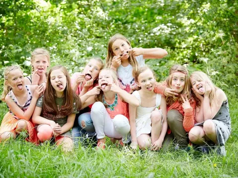 Kinderfeestje fotoshoot Zoetermeer — groep meiden